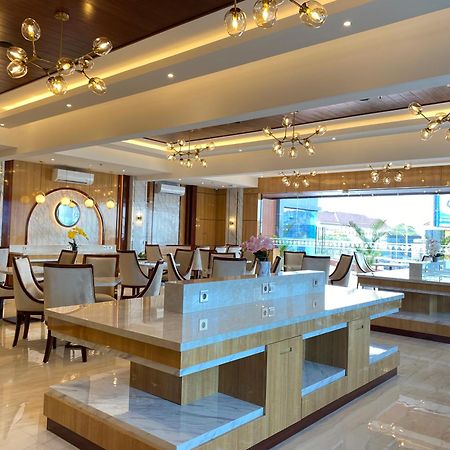 City Of Aventus Hotel - Denpasar Экстерьер фото