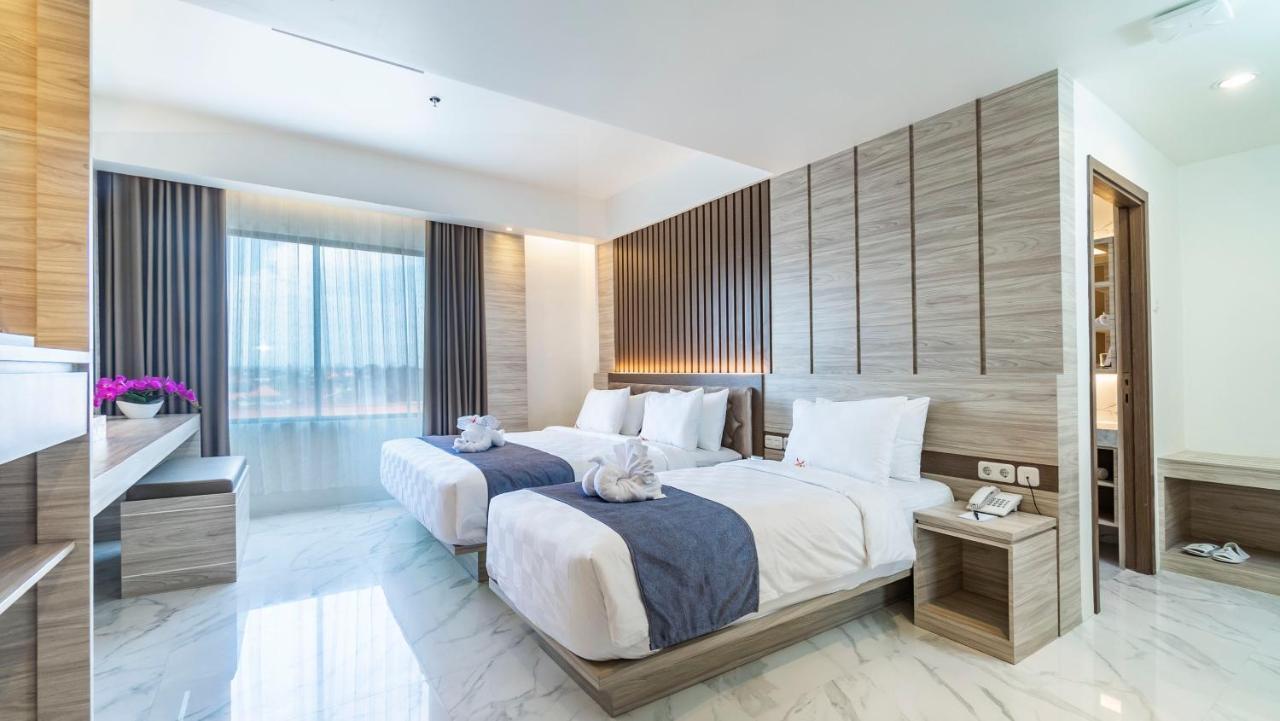 City Of Aventus Hotel - Denpasar Экстерьер фото