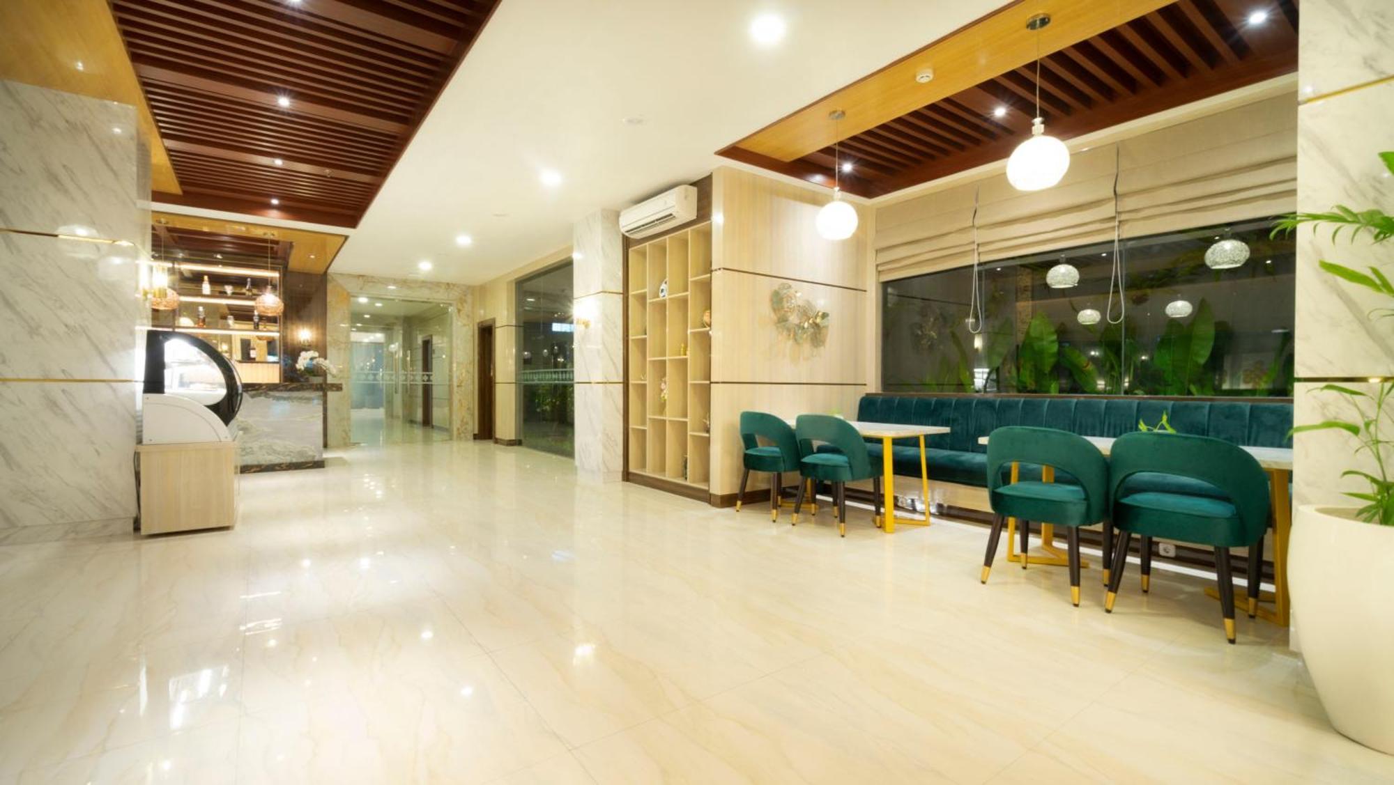City Of Aventus Hotel - Denpasar Экстерьер фото