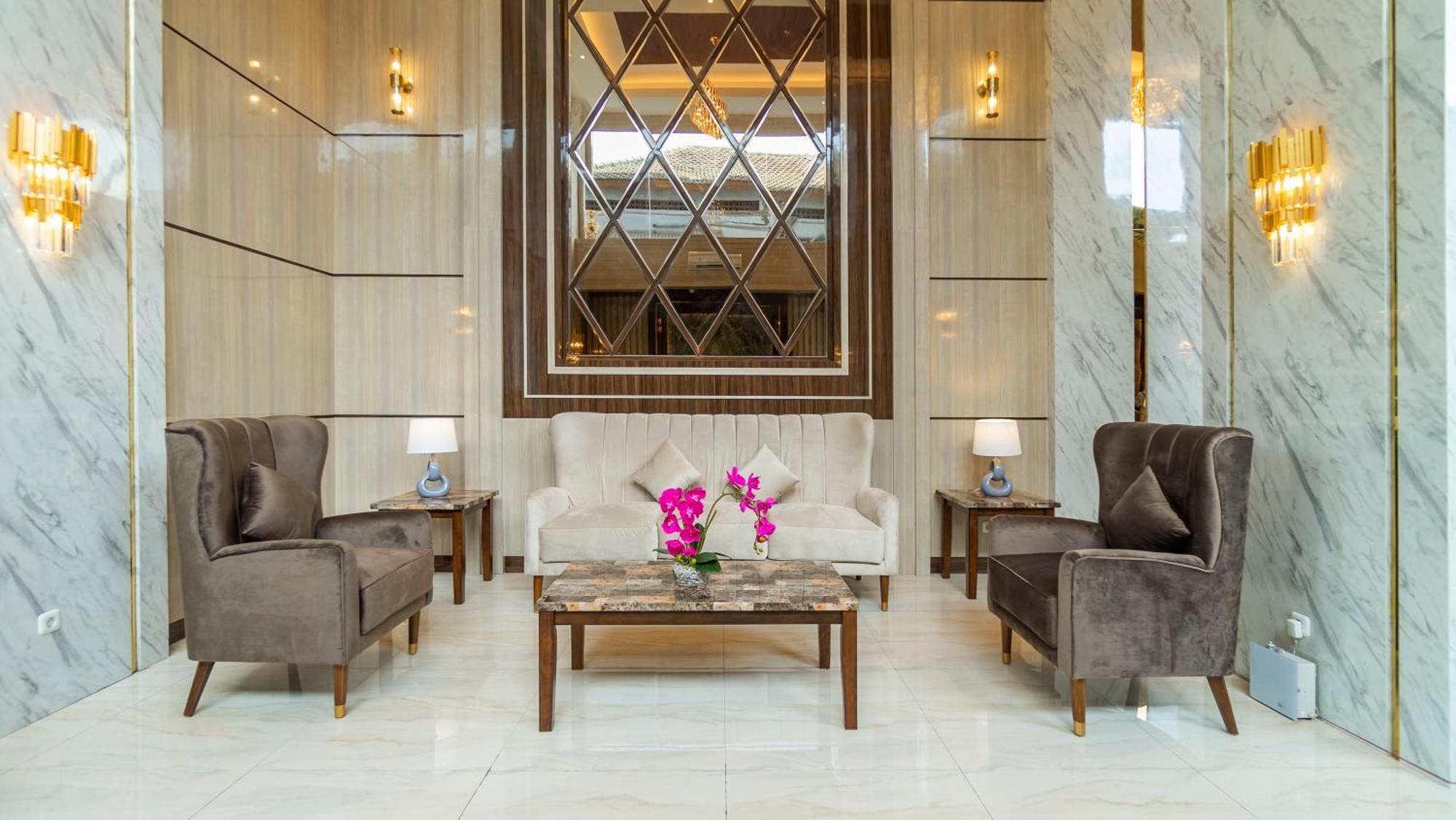 City Of Aventus Hotel - Denpasar Экстерьер фото