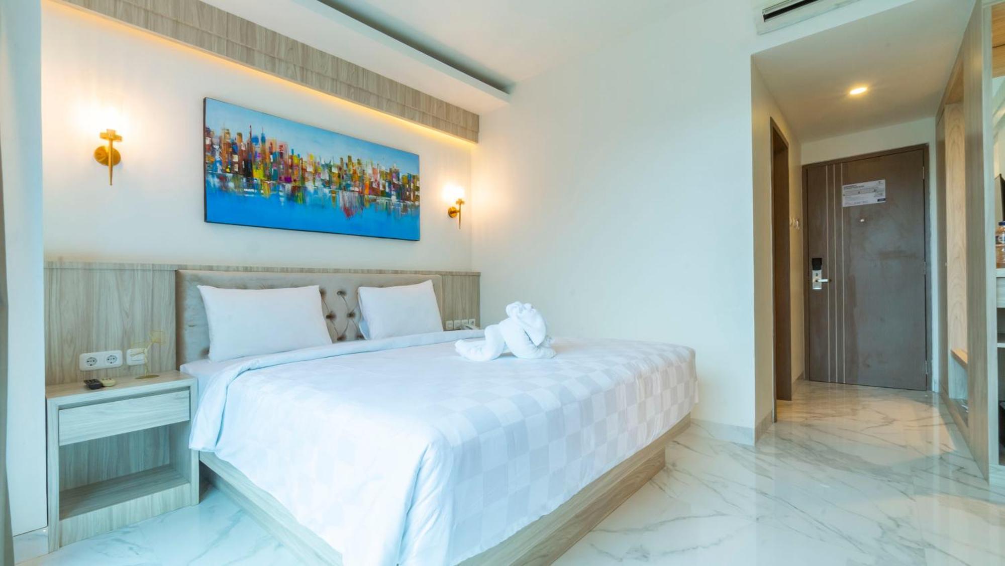 City Of Aventus Hotel - Denpasar Экстерьер фото