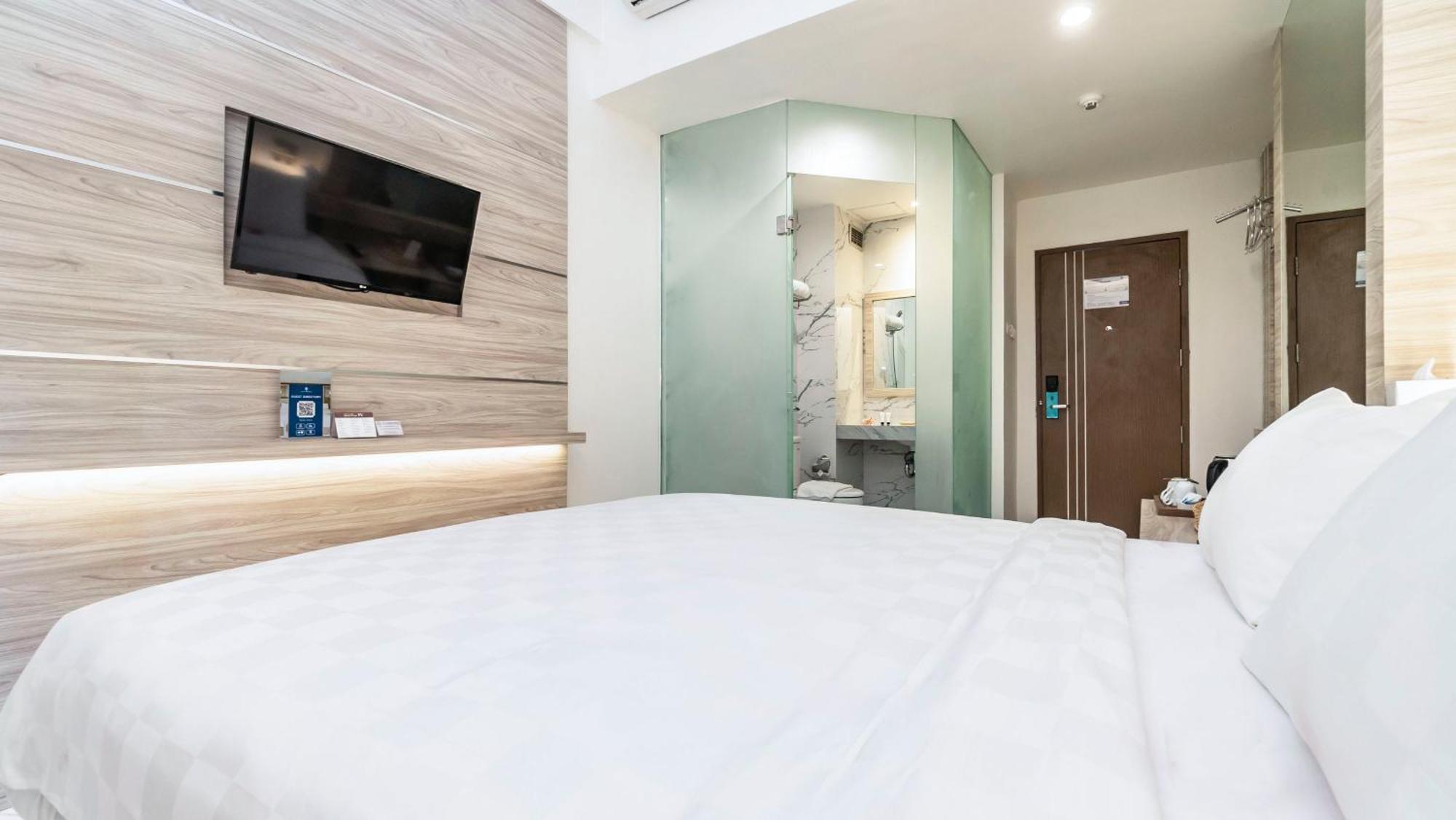 City Of Aventus Hotel - Denpasar Номер фото